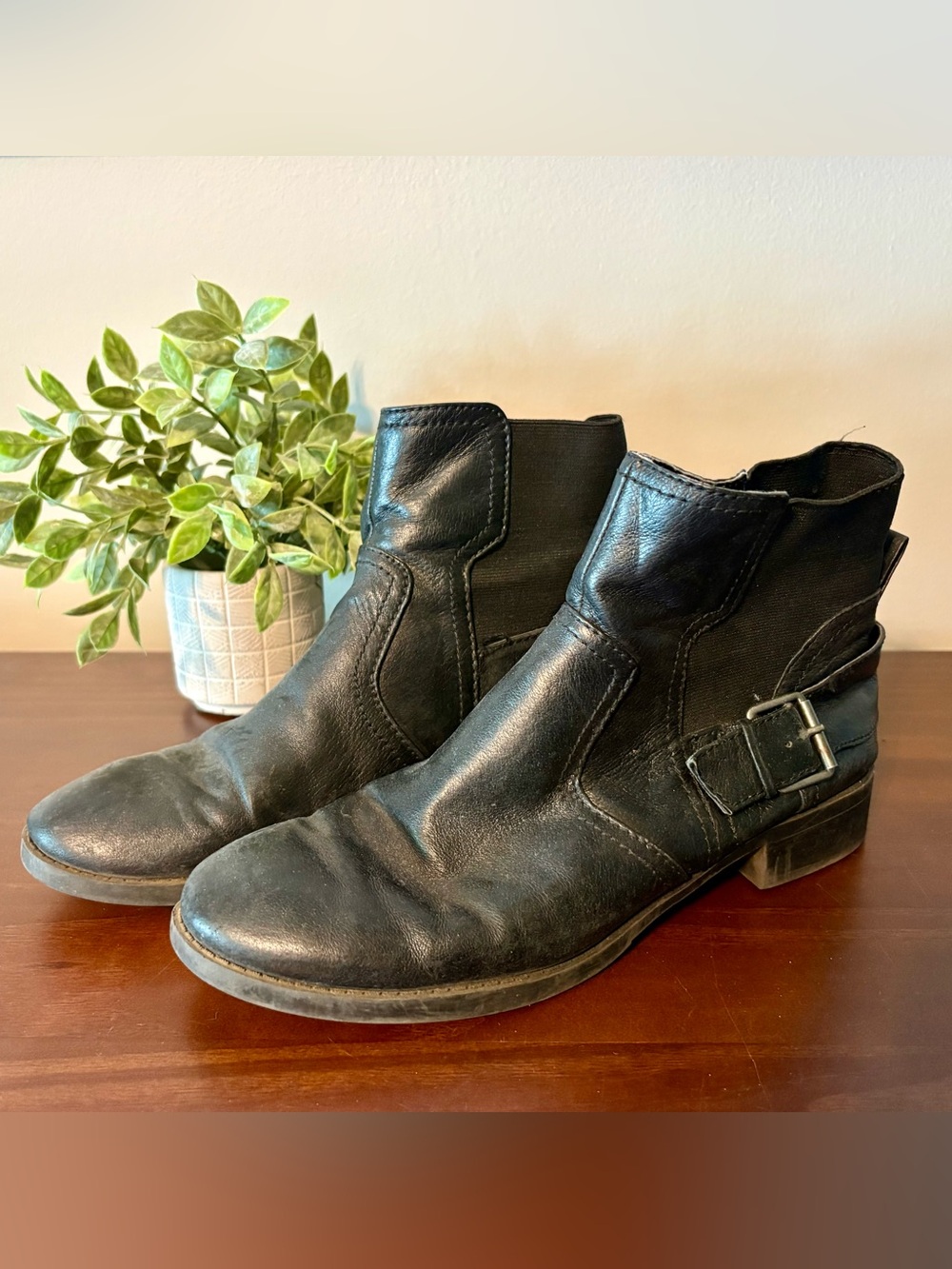 Nine West Black Leather Ankle Heeled Boots